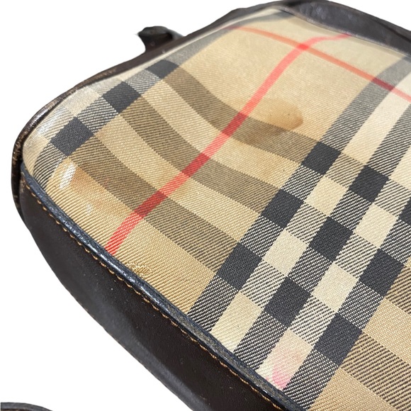 BURBERRY’S Vintage Nova Check Crossbody Bag - Picture 4 of 10